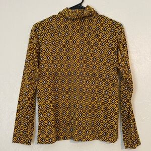 60’s/70’s Women’s Polyester Turtleneck Top